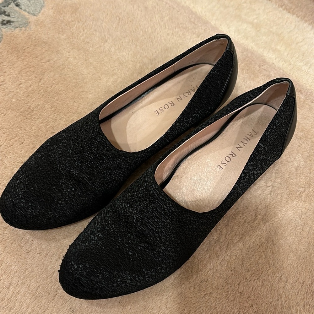 Taryn Rose, Black shoes